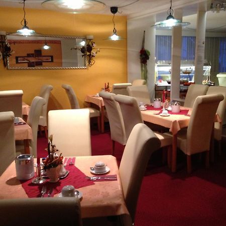 Stadthotel-Garni Нойвиед Екстериор снимка