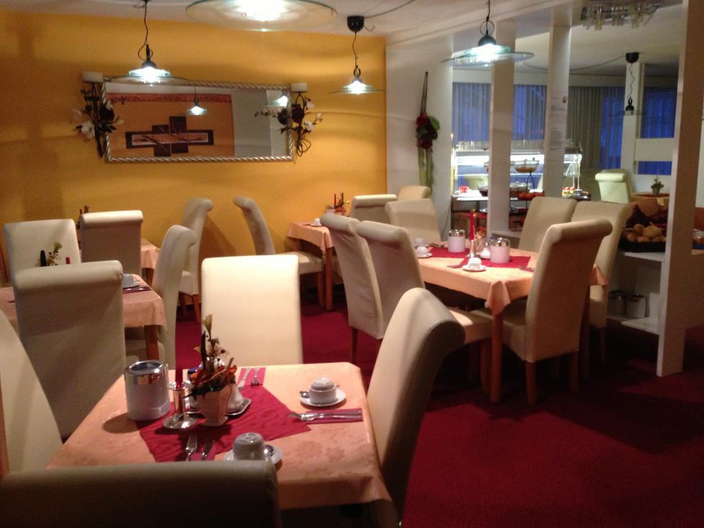 Stadthotel-Garni Нойвиед Екстериор снимка